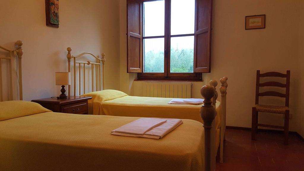 ראדה אין קיאנטי Holiday House Le Selvole חדר תמונה